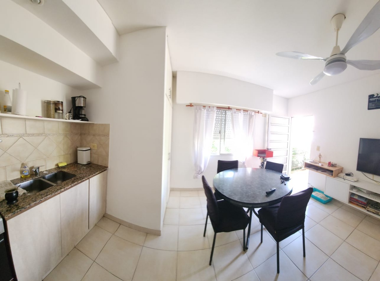 EN VENTA DEPARTAMENTO 2 AMBIENTES AL FRENTE CON BALCON EN VILLA MADERO.