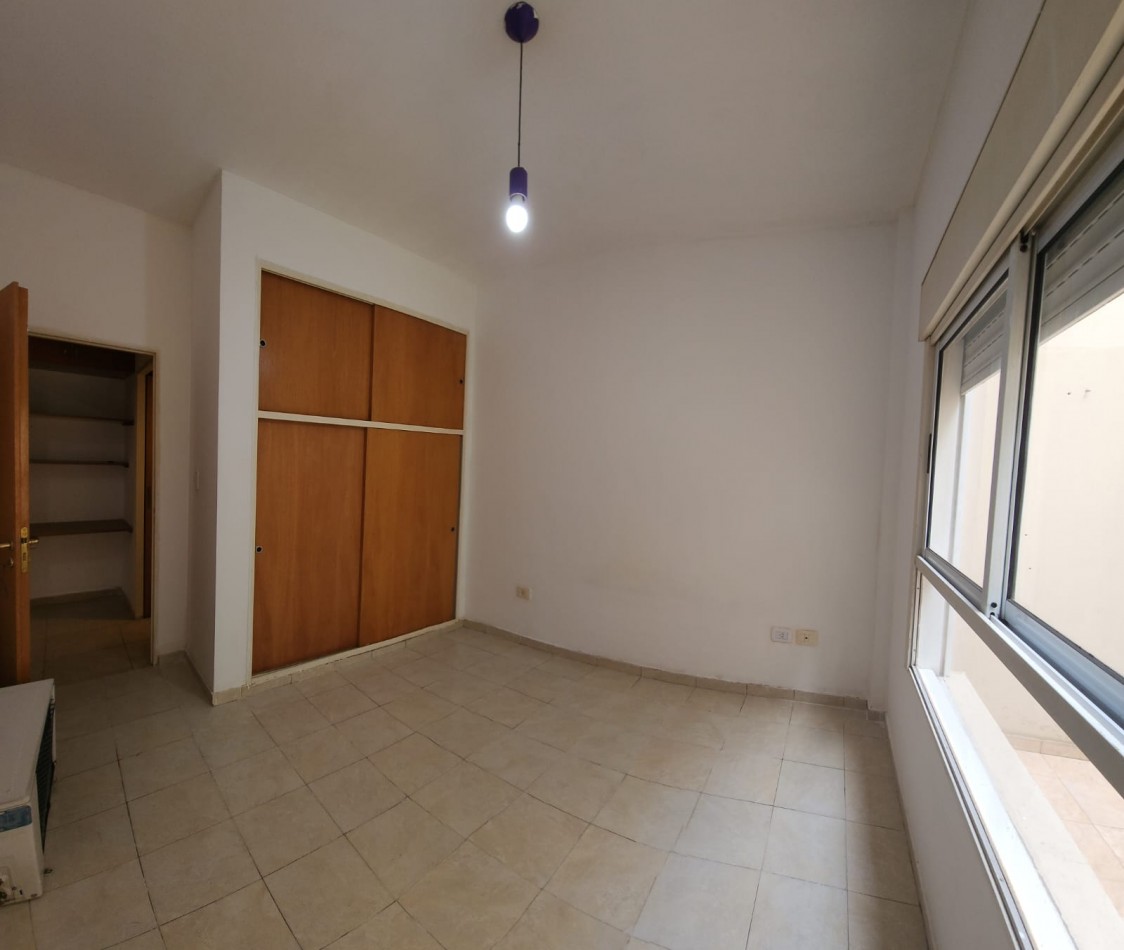 SE VENDE DEPARTAMENTO 2 AMB CON PATIO COCHERA Y TERRAZA COMPARTIDA VILLA LUGANO