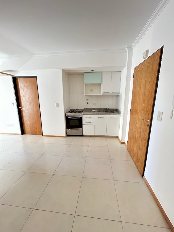 EN VENTA MONOAMBIENTE CONTRAFRENTE CON SUM Y LAUNDRY. CABALLITO NORTE