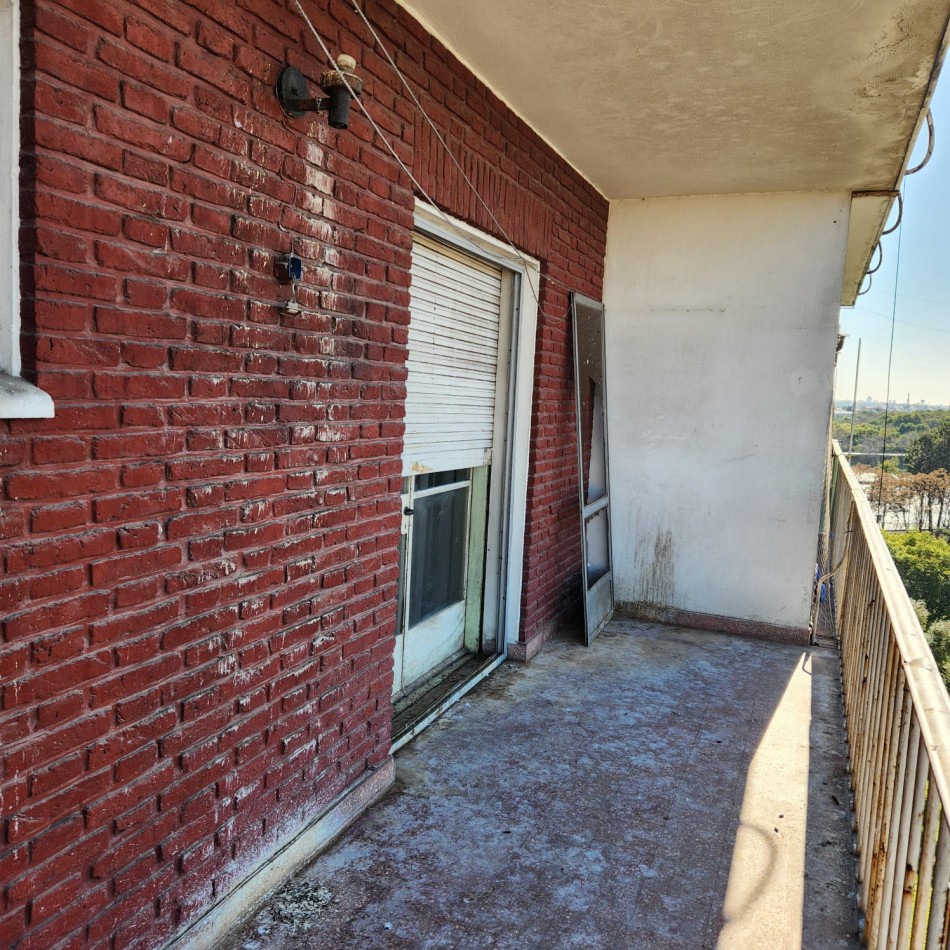EN VENTA DEPARTAMENTO 3 AMBIENTES BARRIO GRAL PAZ EDIFICIO 5 VILLA CELINA