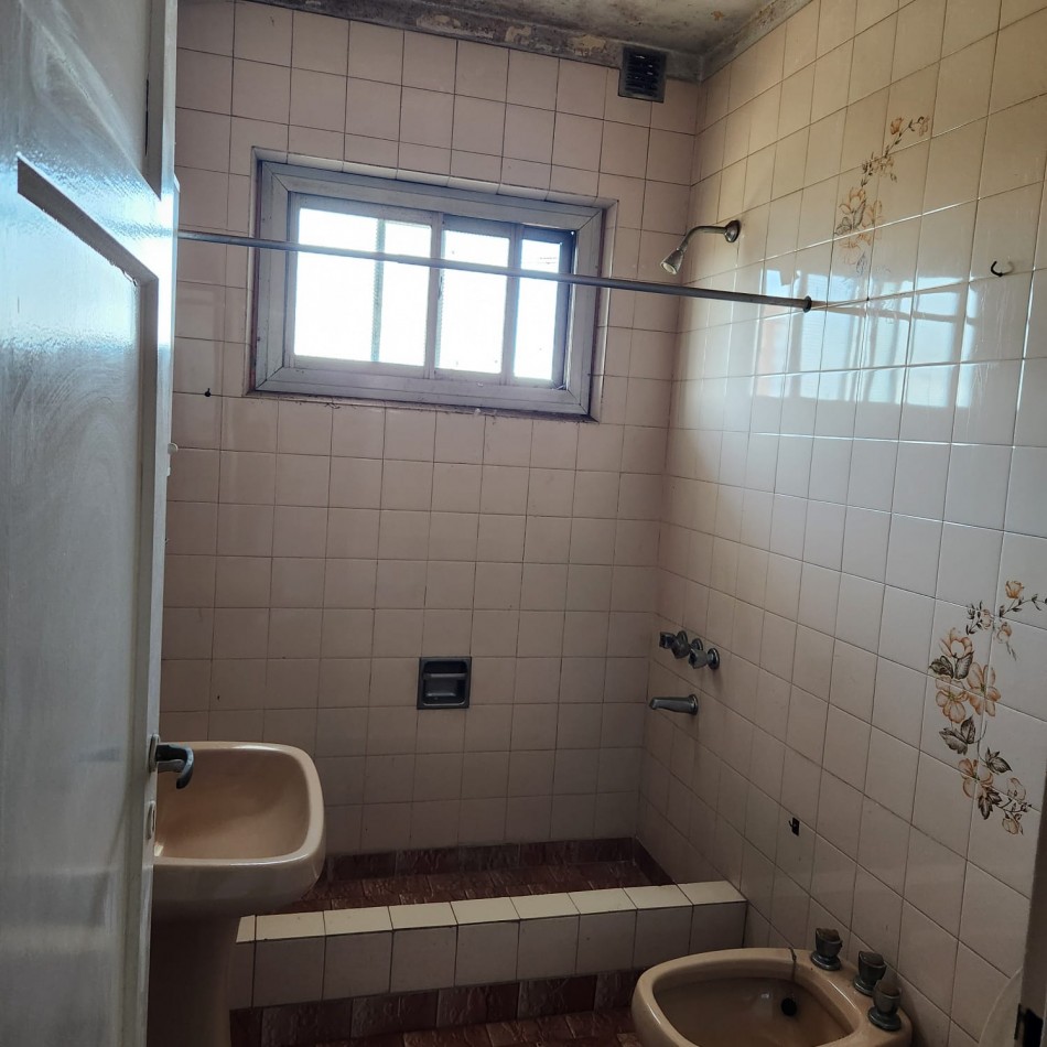 EN VENTA DEPARTAMENTO 3 AMBIENTES BARRIO GRAL PAZ EDIFICIO 5 VILLA CELINA