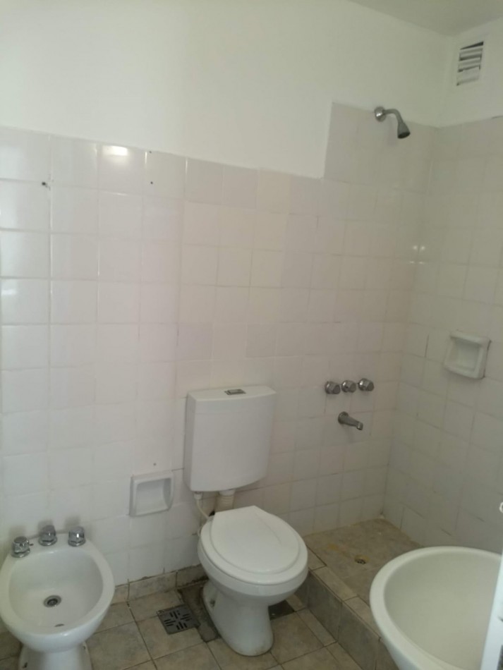 EN VENTA DEPARTAMENTO 4 AMBIENTES CON BALCON SAMORE VILLA LUGANO.