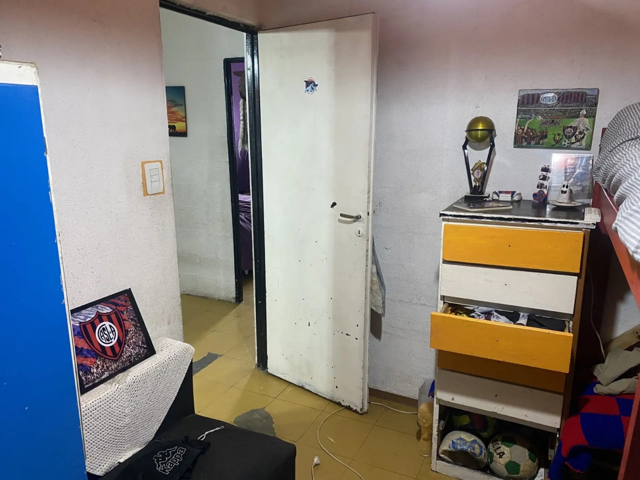 EN VENTA DEPARTAMENTO 4 AMB PATIO BARRIO PIEDRABUENA VILLA LUGANO