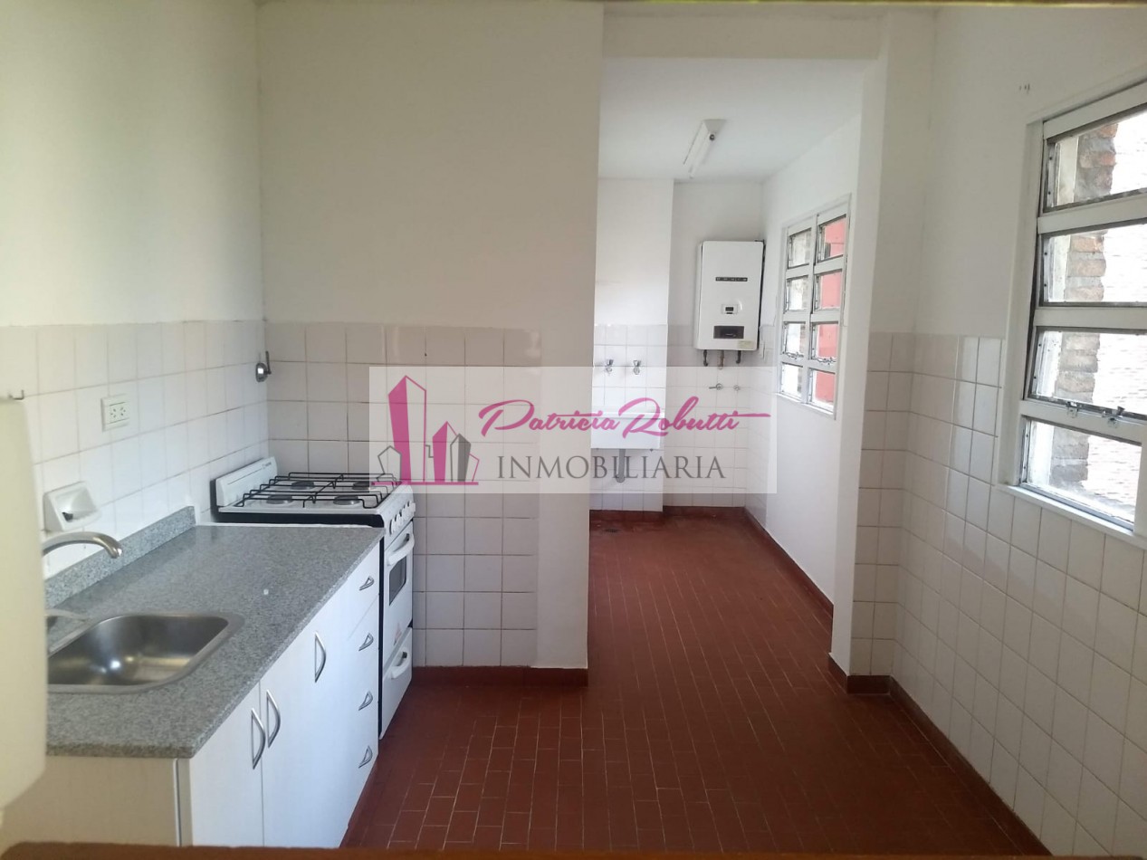 EN VENTA DEPARTAMENTO 4 AMBIENTES CON BALCON SAMORE VILLA LUGANO.