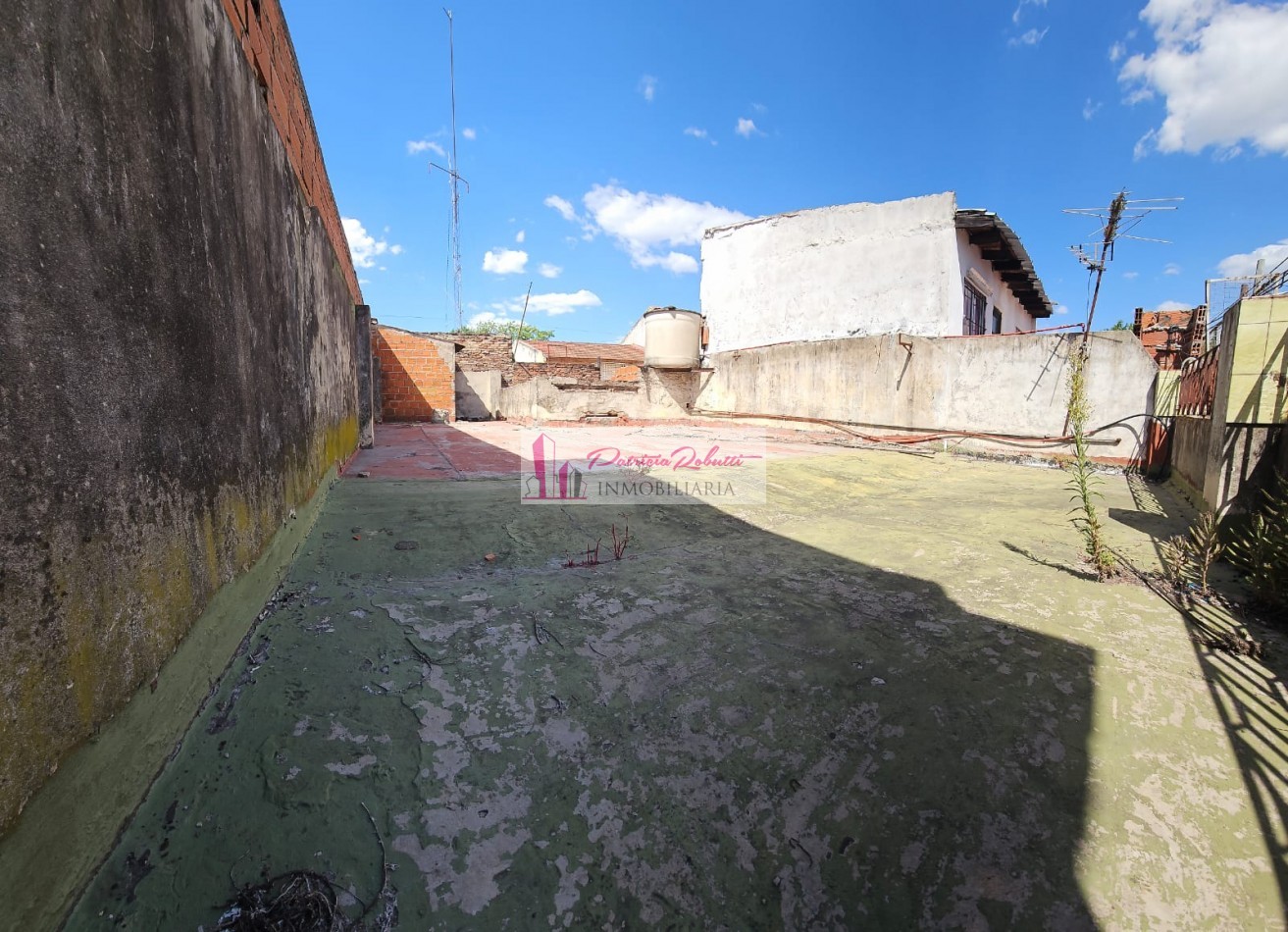 EN VENTA CASA 2 AMBIENTES EN VILLA CELINA- CON TERRAZA IDEAL CONSTRUCCION OPORTUNIDAD