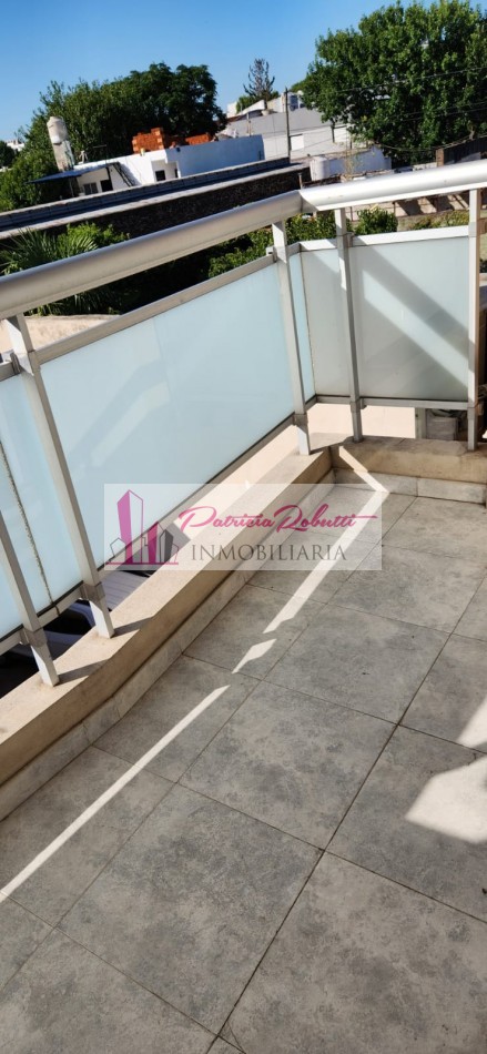 En venta departamento de categoria 3 ambientes con balcon Villa Lugano- cerca del centro comercial.