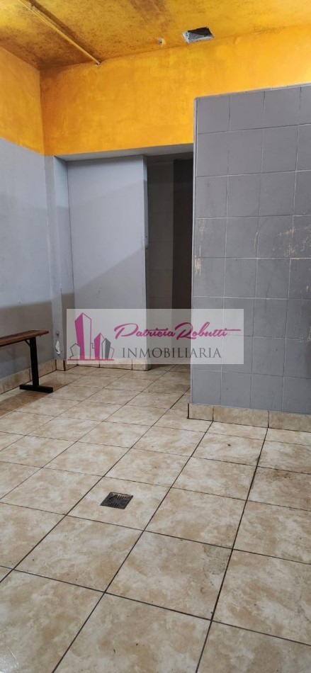 EN VENTA LOCAL COMERCIAL/ DEPOSITO/ GALPON GRAN METRAJE -VILLA LUGANO