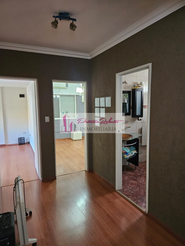 EN VENTA CASA 4 AMBIENTES CON PISCINA, PATIO, TERRAZA Y GARAGE VILLA MADERO
