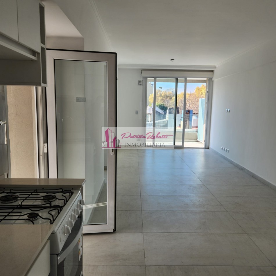SE ALQUILA DEPTO 2 AMBIENTES CON BALCON PATIO PARRILLA EN VILLA LUGANO