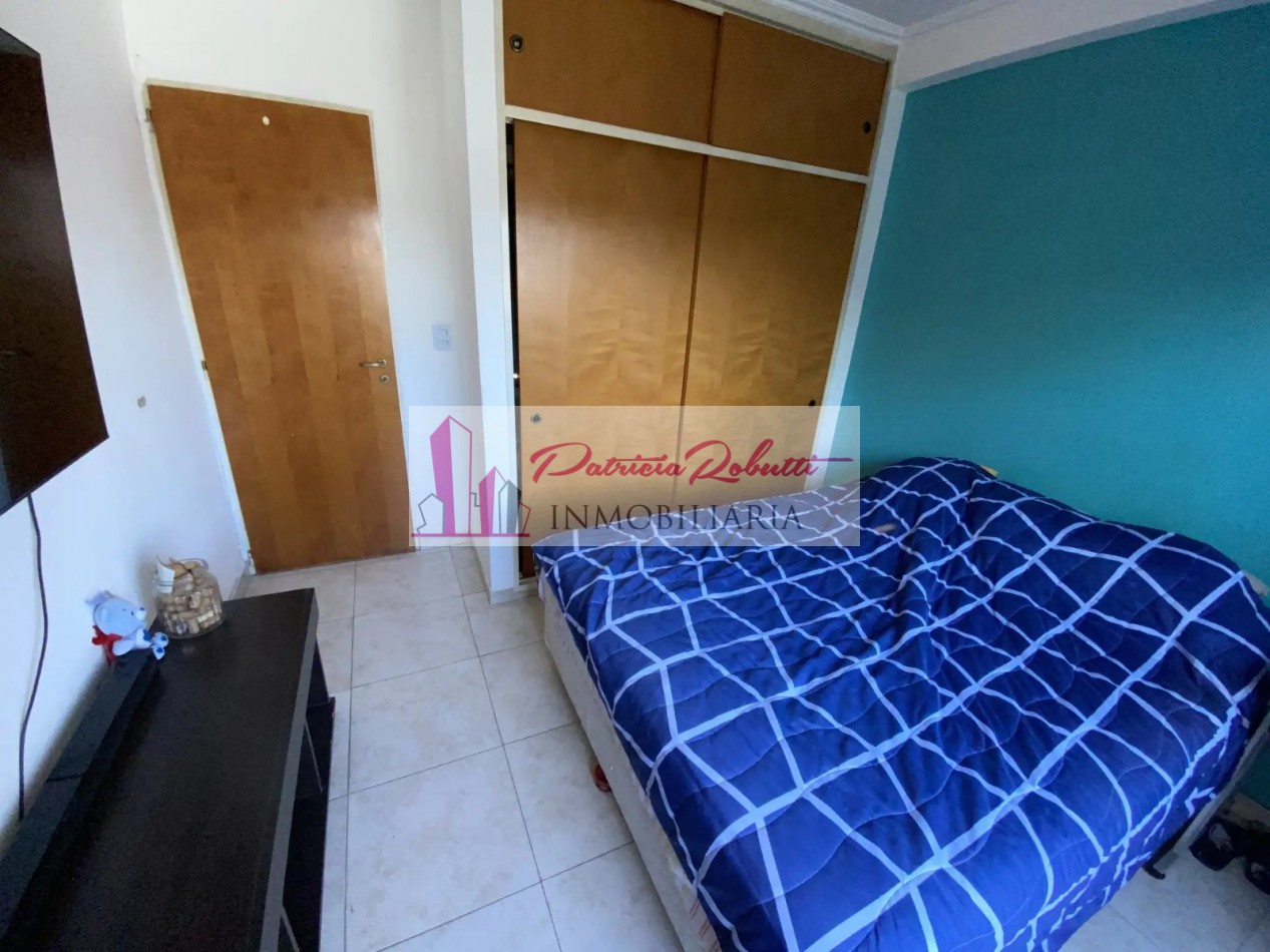 EN VENTA DEPARTAMENTO 2 AMBIENTES CON COCHERA EN MORON.