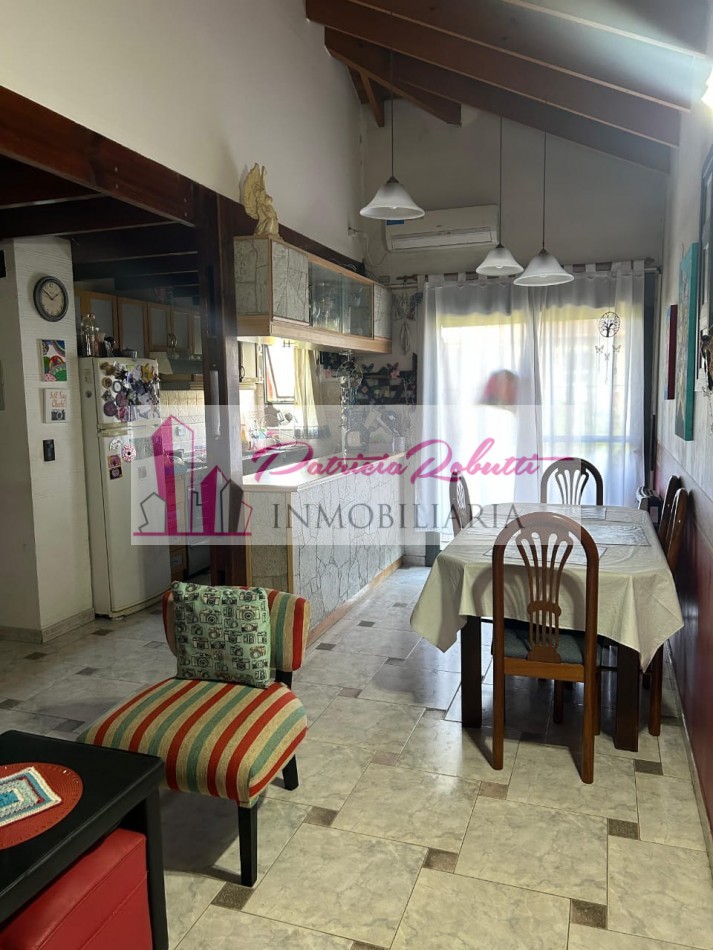 EN VENTA DEPARTAMENTO 3 AMB CON ALTILLO Y 2 ESPACIOS GUARDA COCHES VILLA CELINA