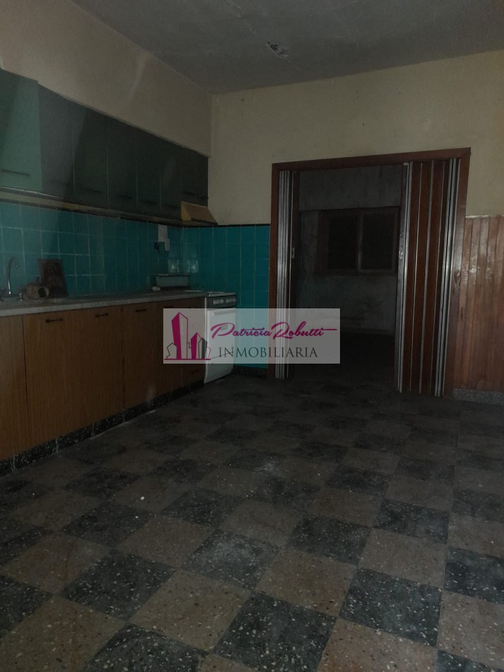 EN VENTA CASA CON LOTE LIBRE TERRENO EN VILLA LUGANO