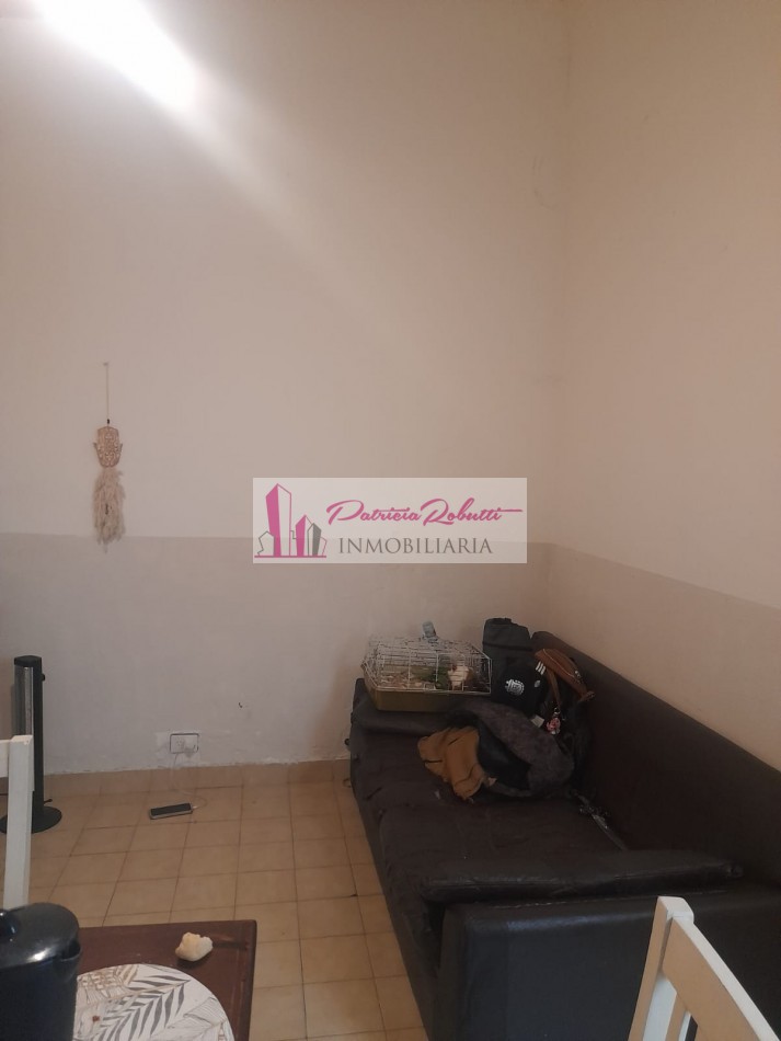 EN VENTA PH 2 AMBIENTES Y ½ EN ALMAGRO