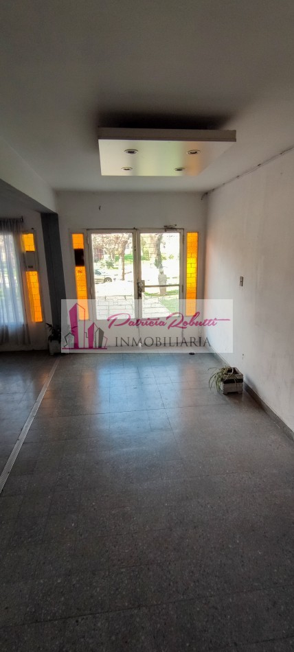 EN VENTA DEPARTAMENTO TIPO DUPLEX 4 AMBIENTES EN VILLA CELINA.