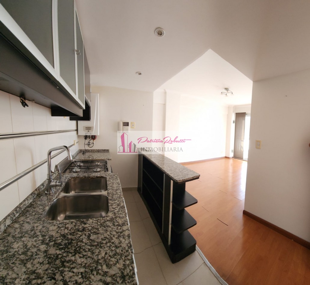 En venta departamento de categoria 3 ambientes con balcon Villa Lugano- cerca del centro comercial.
