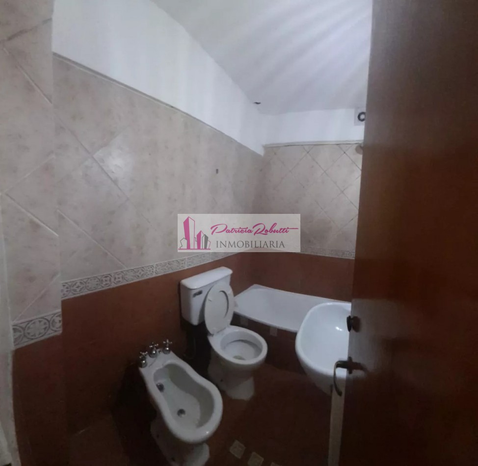 EN VENTA DEPARTAMENTO 4 AMBIENTES EN BARRIO PIEDRABUENA VIEJO VILLA LUGANO.