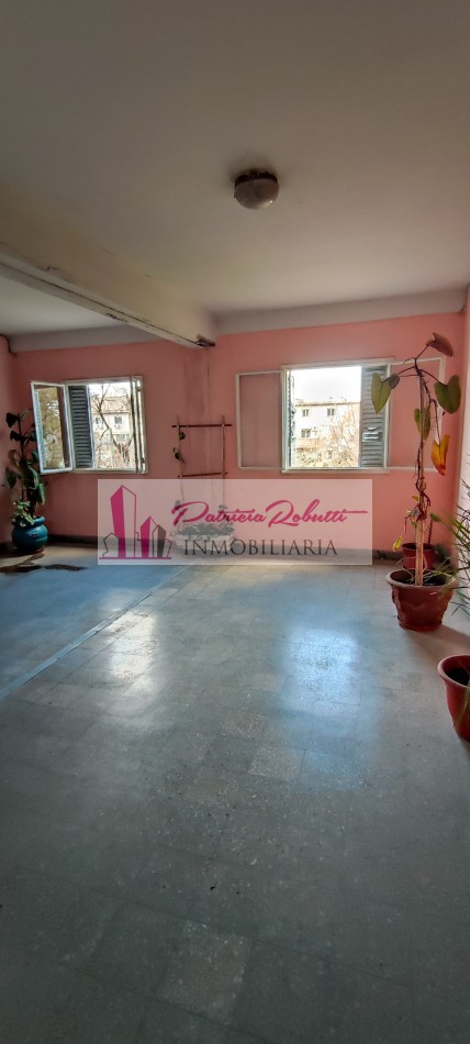 EN VENTA DEPARTAMENTO TIPO DUPLEX 4 AMBIENTES EN VILLA CELINA.