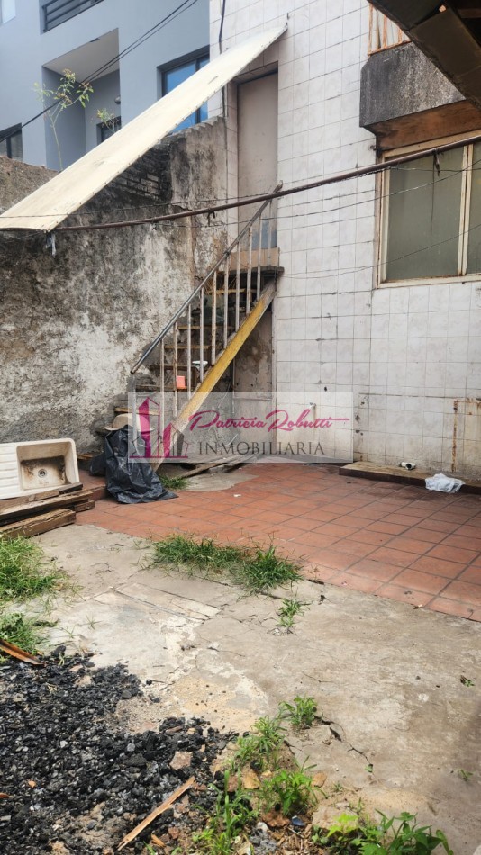 EN ALQUILER LOCAL COMERCIAL CON GALPON DEPOSITO EN VILLA CELINA.