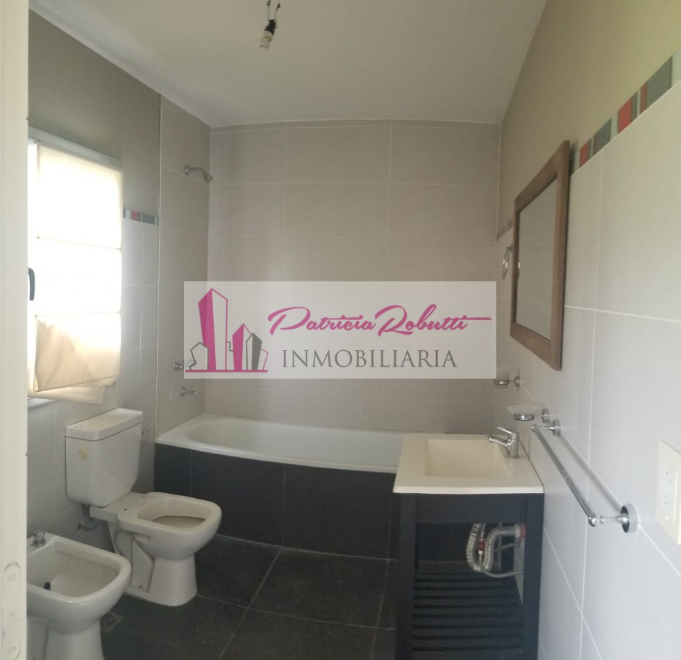 EN ALQUILER CASA 4 AMBIENTES EN GENERAL RODRIGUEZ.