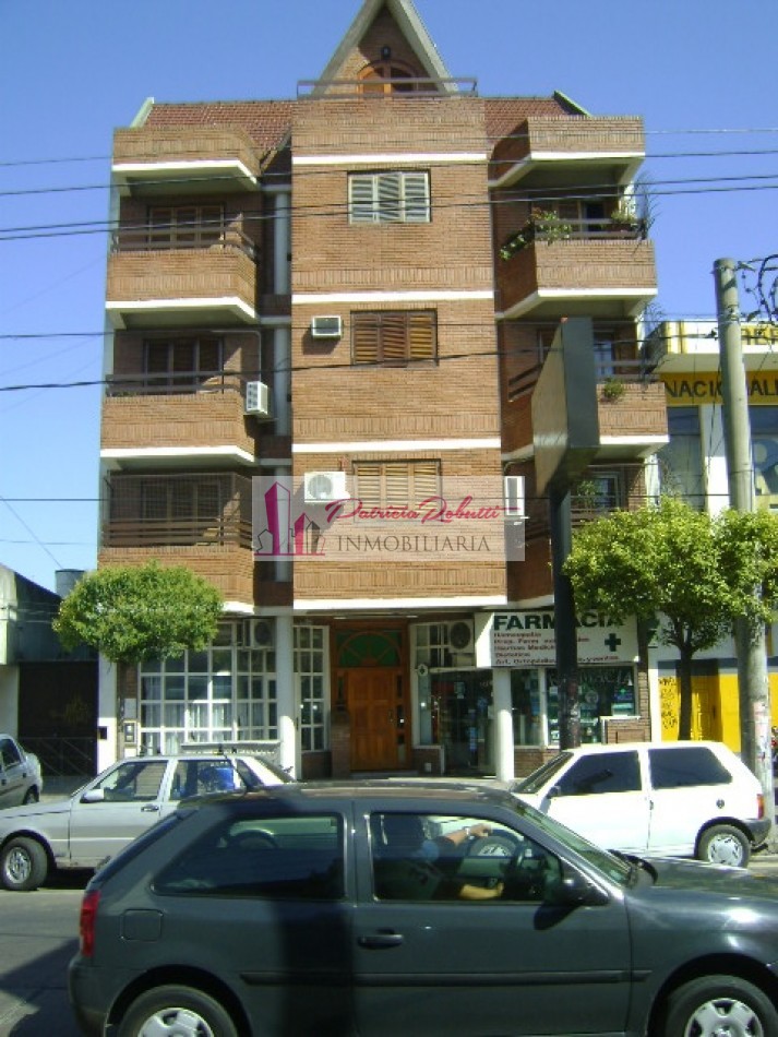 EN VENTA DEPARTAMENTO MONOAMBIENTE RECICLADO OPORTUNIDAD SOBRE VELEZ SARFIELD - CIUDAD MADERO.