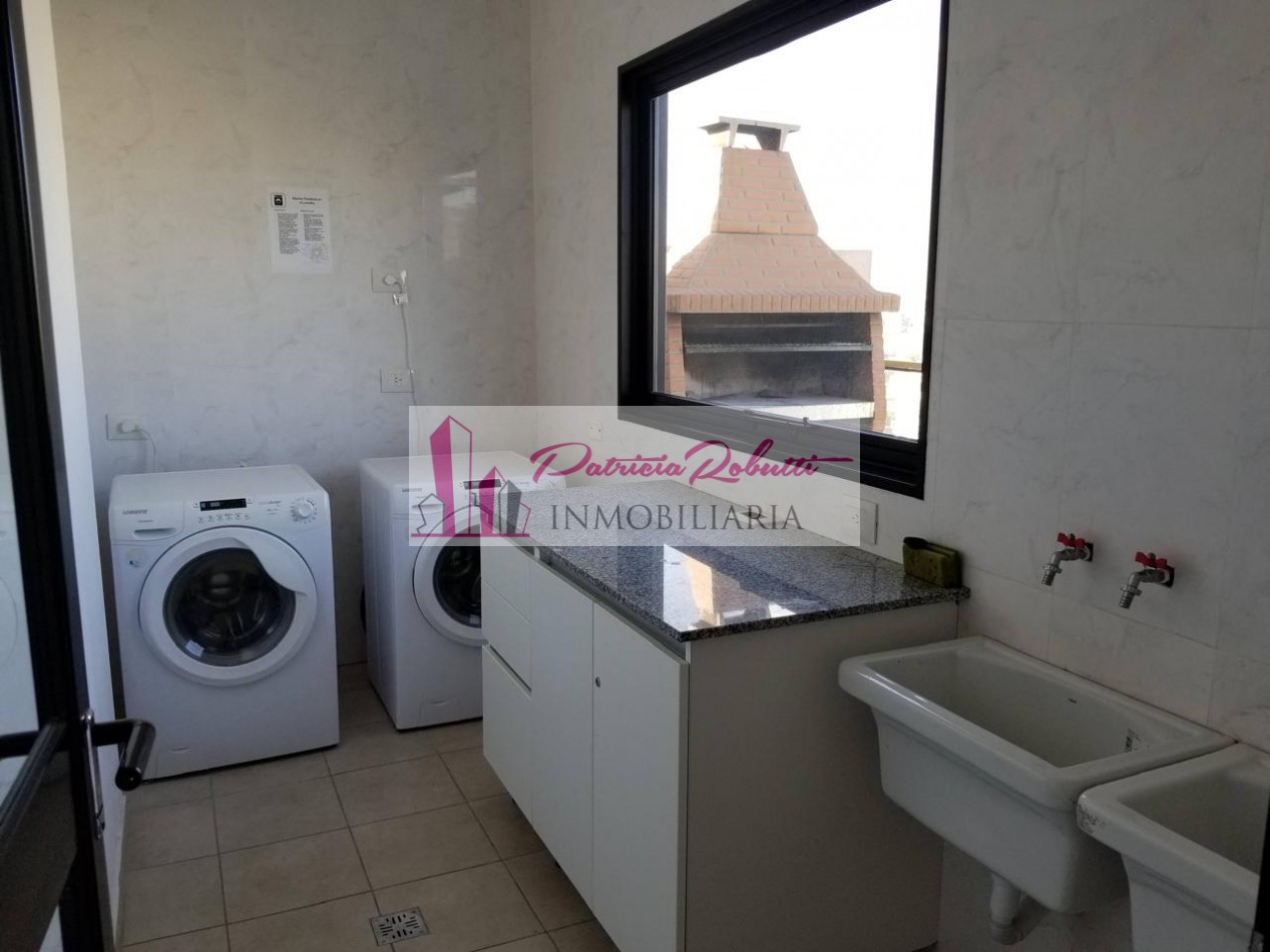 EN VENTA MONOAMBIENTE CONTRAFRENTE CON SUM Y LAUNDRY. CABALLITO NORTE