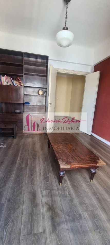 EN VENTA DEPARTAMENTO 2 AMBIENTES EN SAN CRISTOBAL.