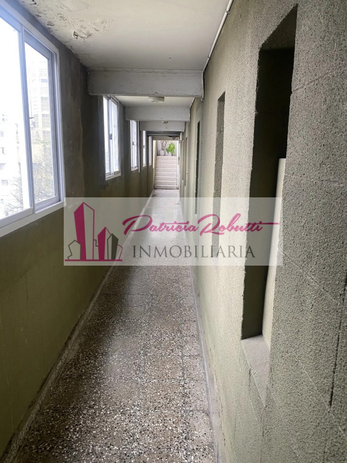 EN VENTA DEPARTAMENTO 4 AMB PATIO BARRIO PIEDRABUENA VILLA LUGANO