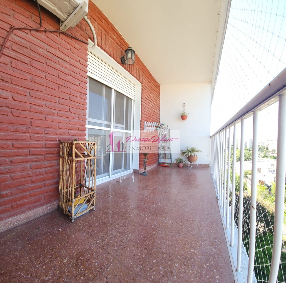 EN VENTA DEPARTAMENTO 4 AMBIENTES CON BALCON Y COCHERA- BARRIO GENERAL PAZ- VILLA CELINA