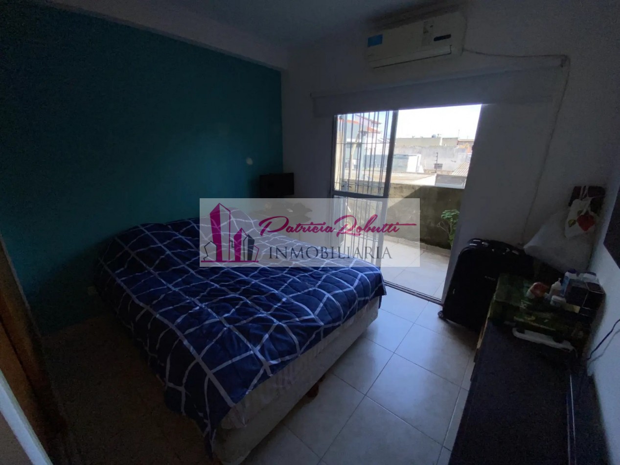 EN VENTA DEPARTAMENTO 2 AMBIENTES CON COCHERA EN MORON.