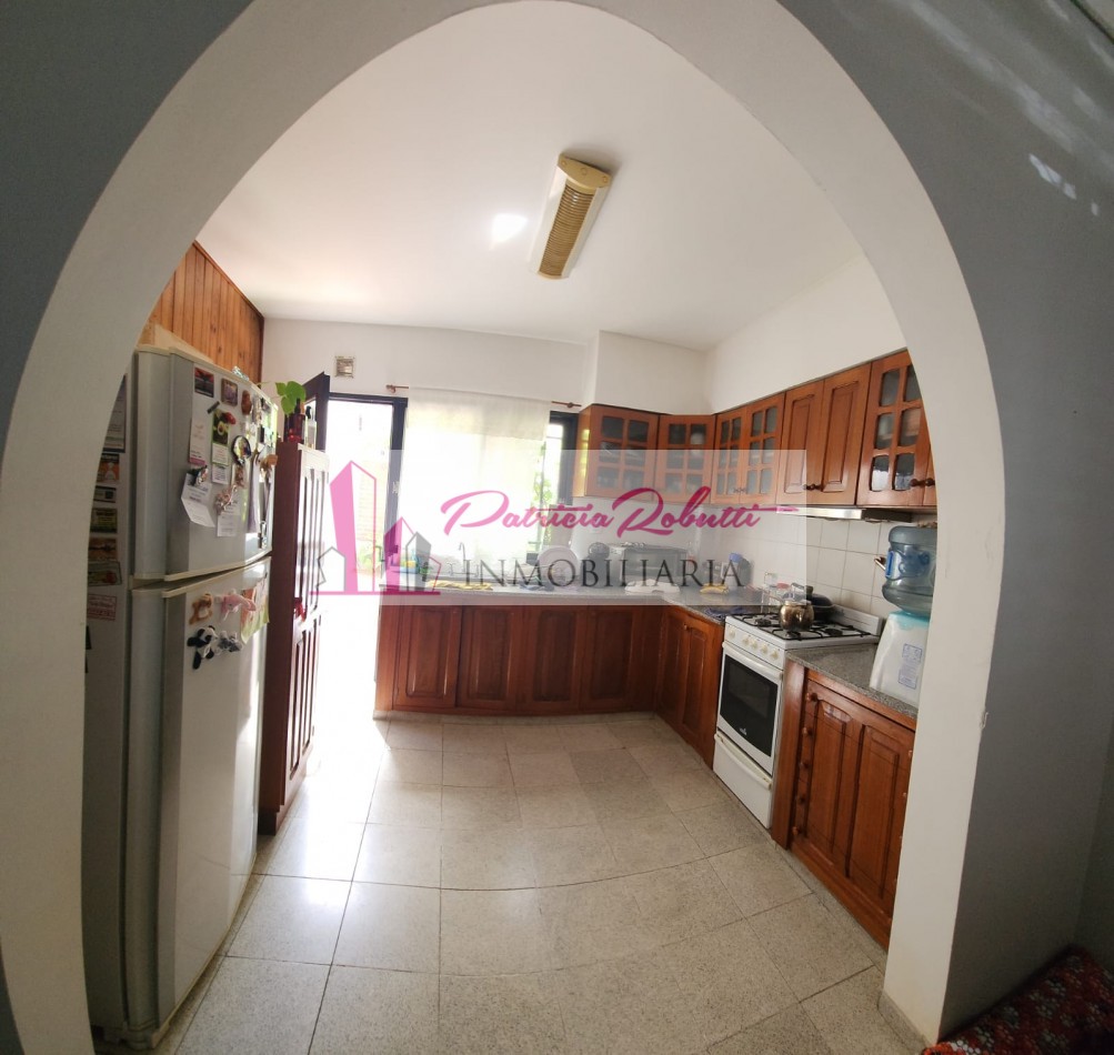 EN VENTA PH 3 AMBIENTES CON PATIO Y TERRAZA EN VILLA CELINA. 