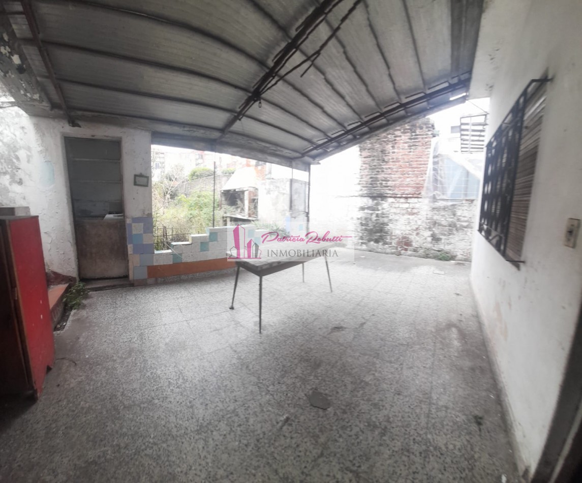 EN VENTA CASA CON LOTE LIBRE TERRENO EN VILLA LUGANO