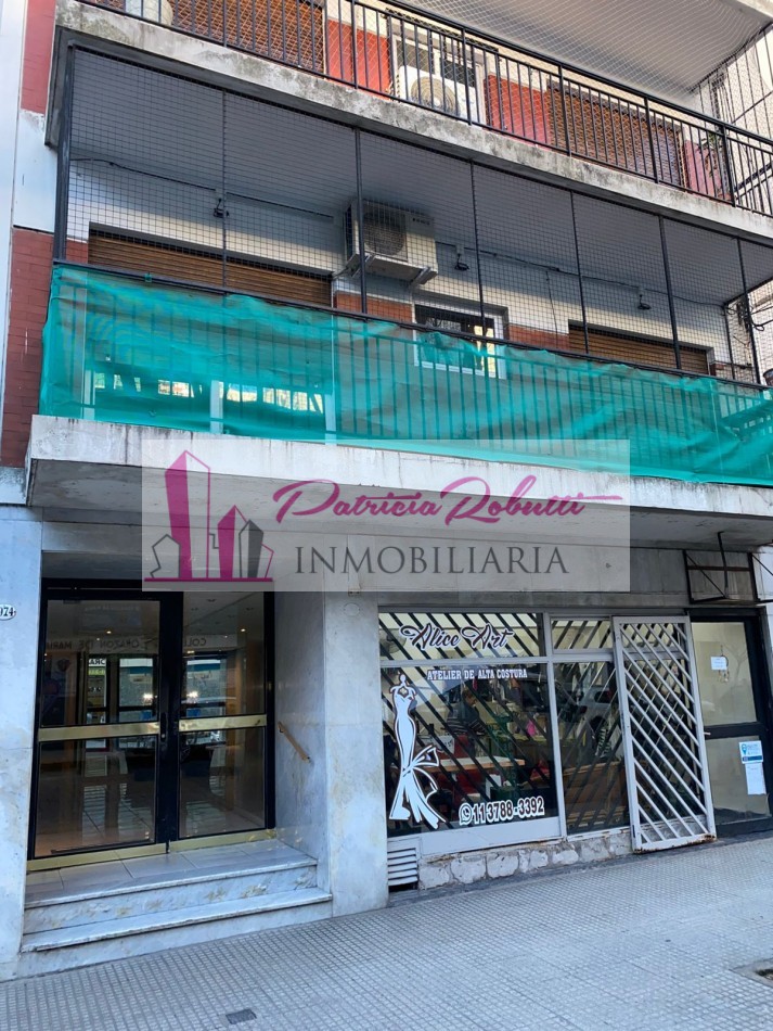 EN VENTA DPTO 3 AMBIENTES AL FRENTE CON BALCON EN PALERMO.