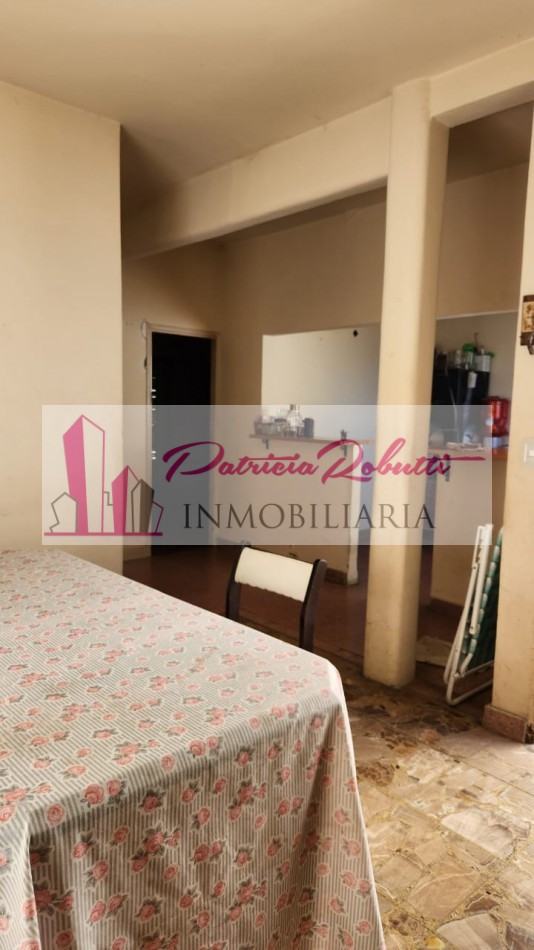 EN VENTA CASA MULTIFAMILIAR EN VILLA CELINA POLO TEXTIL LOTE.