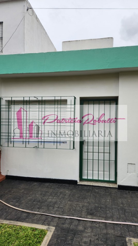 EN VENTA CASA LOTE 3 AMBIENTES EN VILLA CELINA BARRIO GRAL PAZ.