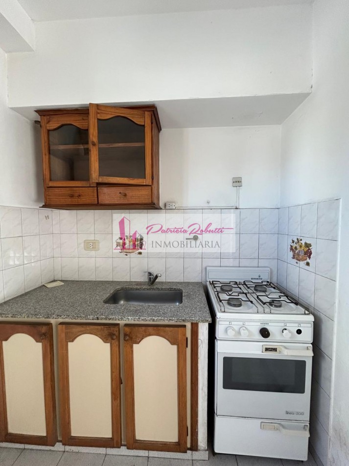 EN VENTA DEPARTAMENTO MONOAMBIENTE RECICLADO OPORTUNIDAD SOBRE VELEZ SARFIELD - CIUDAD MADERO.