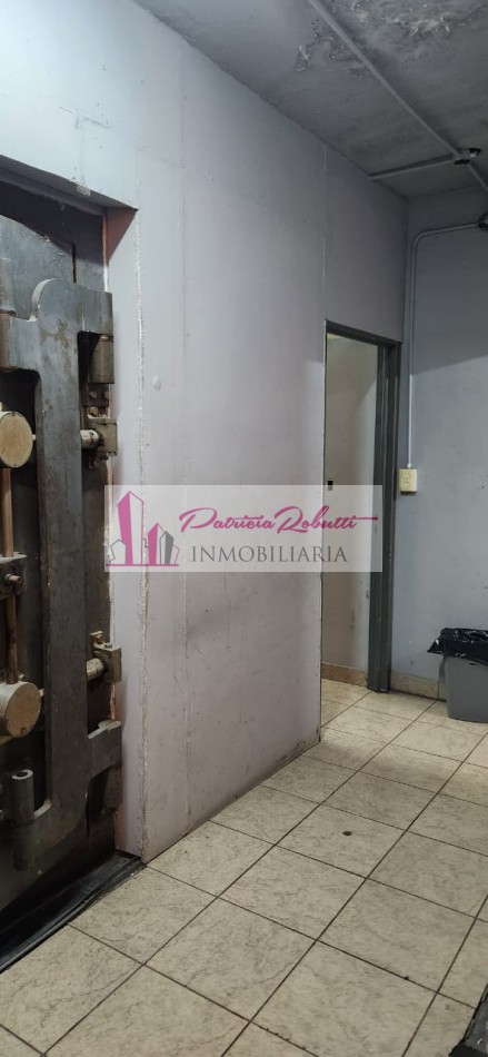 EN VENTA LOCAL COMERCIAL/ DEPOSITO/ GALPON GRAN METRAJE -VILLA LUGANO