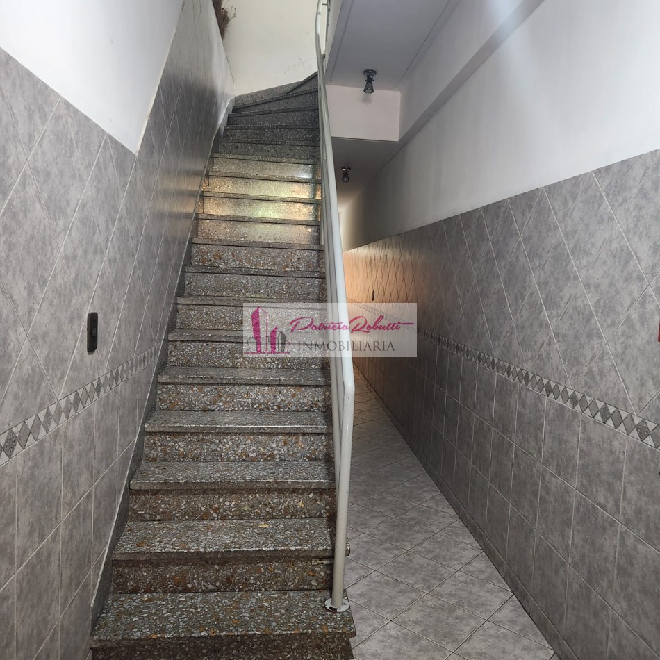 EN VENTA DEPARTAMENTO MONOAMBIENTE RECICLADO OPORTUNIDAD SOBRE VELEZ SARFIELD - CIUDAD MADERO.