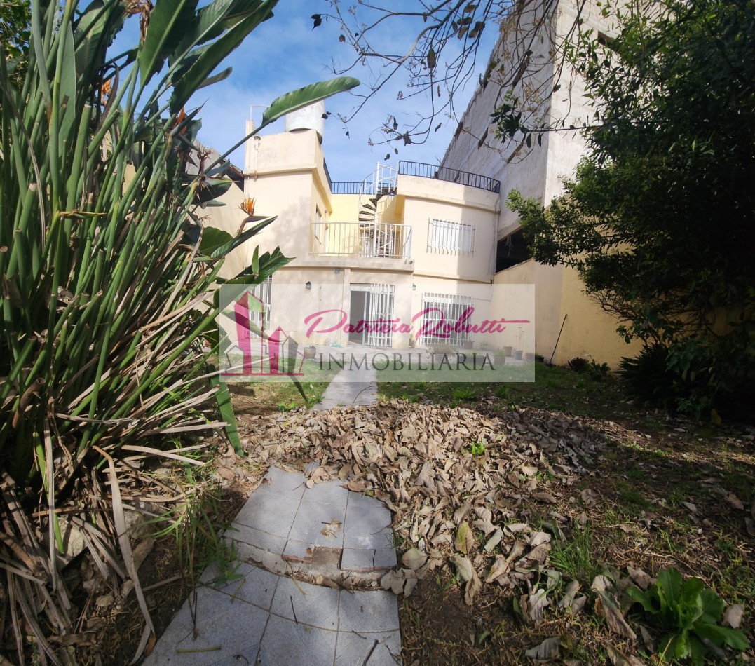 EN VENTA CASA 4 AMBIENTES EN VILLA CELINA POLO TEXTIL LOTE