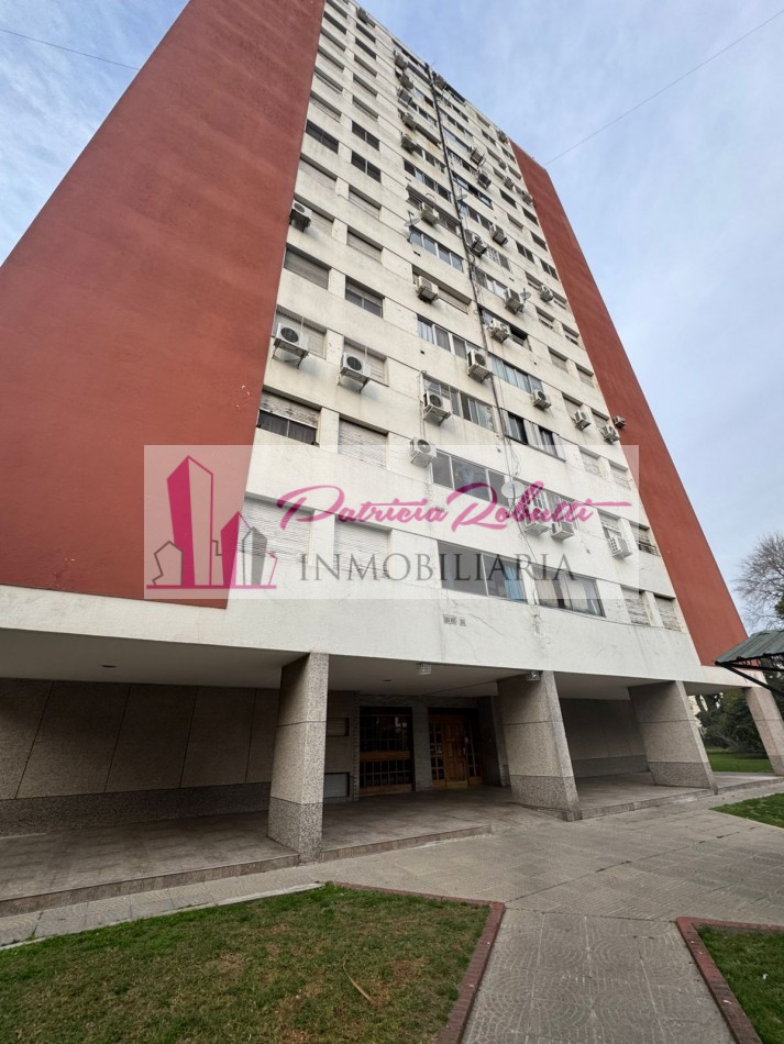 EN VENTA DEPARTAMENTO 4 AMBIENTES CON COCHERA -VILLA CELINA.