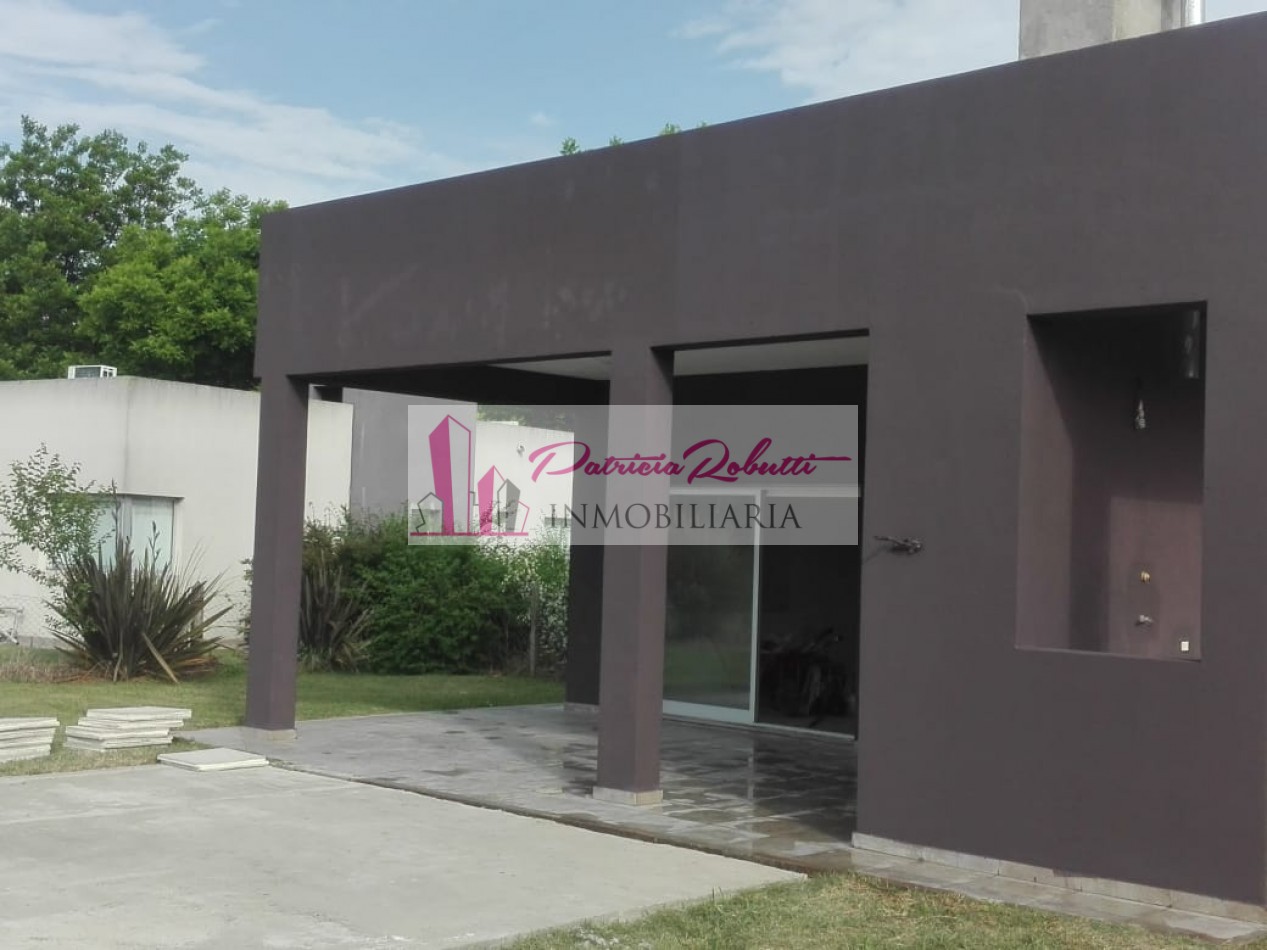 EN ALQUILER CASA 4 AMBIENTES EN GENERAL RODRIGUEZ.