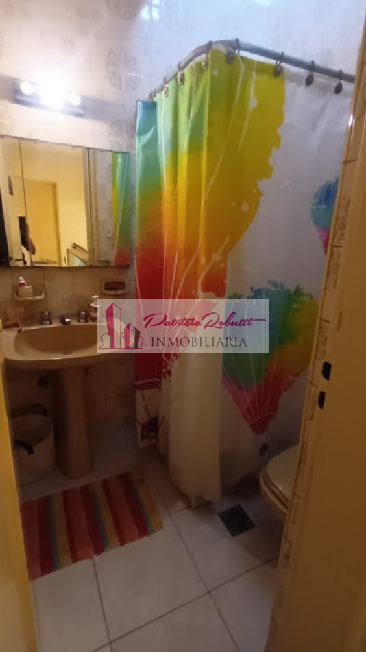 EN VENTA CASA 5 AMBIENTES CON LOTE EN VILLA CELINA ZONA OESTE LA MATANZA