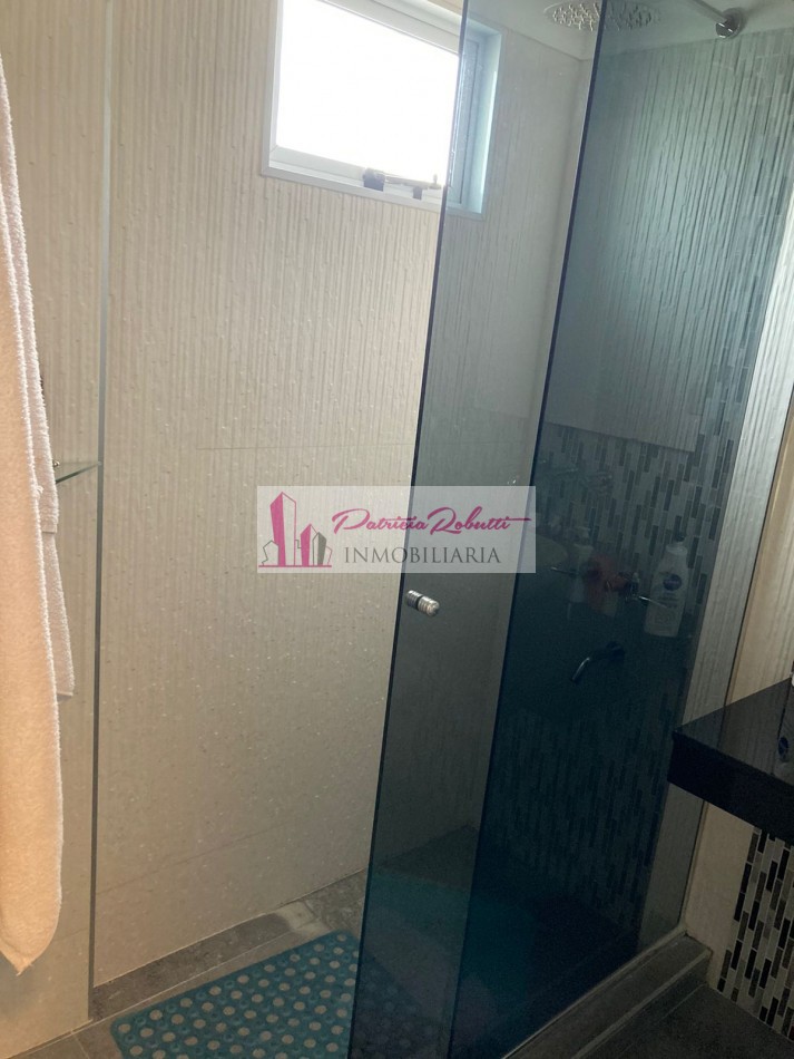 EN VENTA HERMOSA CASA 4 AMBIENTES CON GARAGE, JARDIN, QUINCHO Y PATIO SAN JUSTO