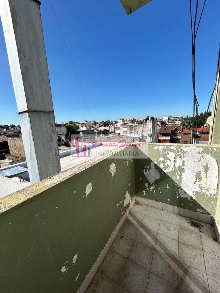 EN VENTA DEPARTAMENTO MONOAMBIENTE RECICLADO OPORTUNIDAD SOBRE VELEZ SARFIELD - CIUDAD MADERO.