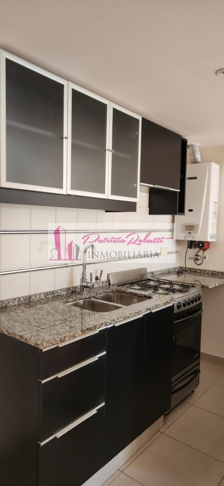 En venta departamento de categoria 3 ambientes con balcon Villa Lugano- cerca del centro comercial.
