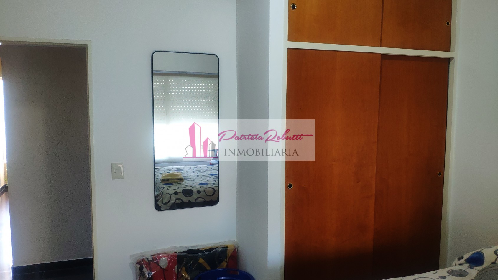 EN VENTA CASA 6 AMBIENTES EN LA TABLADA.