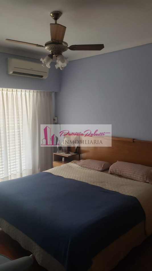 SE VENDE CASA 5 AMBIENTES CON PARQUE Y PISCINA VILLA CELINA