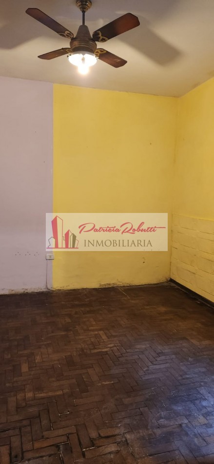 En venta Ph 4 ambientes con patio y terraza y espacio complementario monoambiente con baño y jardin. MULTIFAMILIAR en Villa Celina