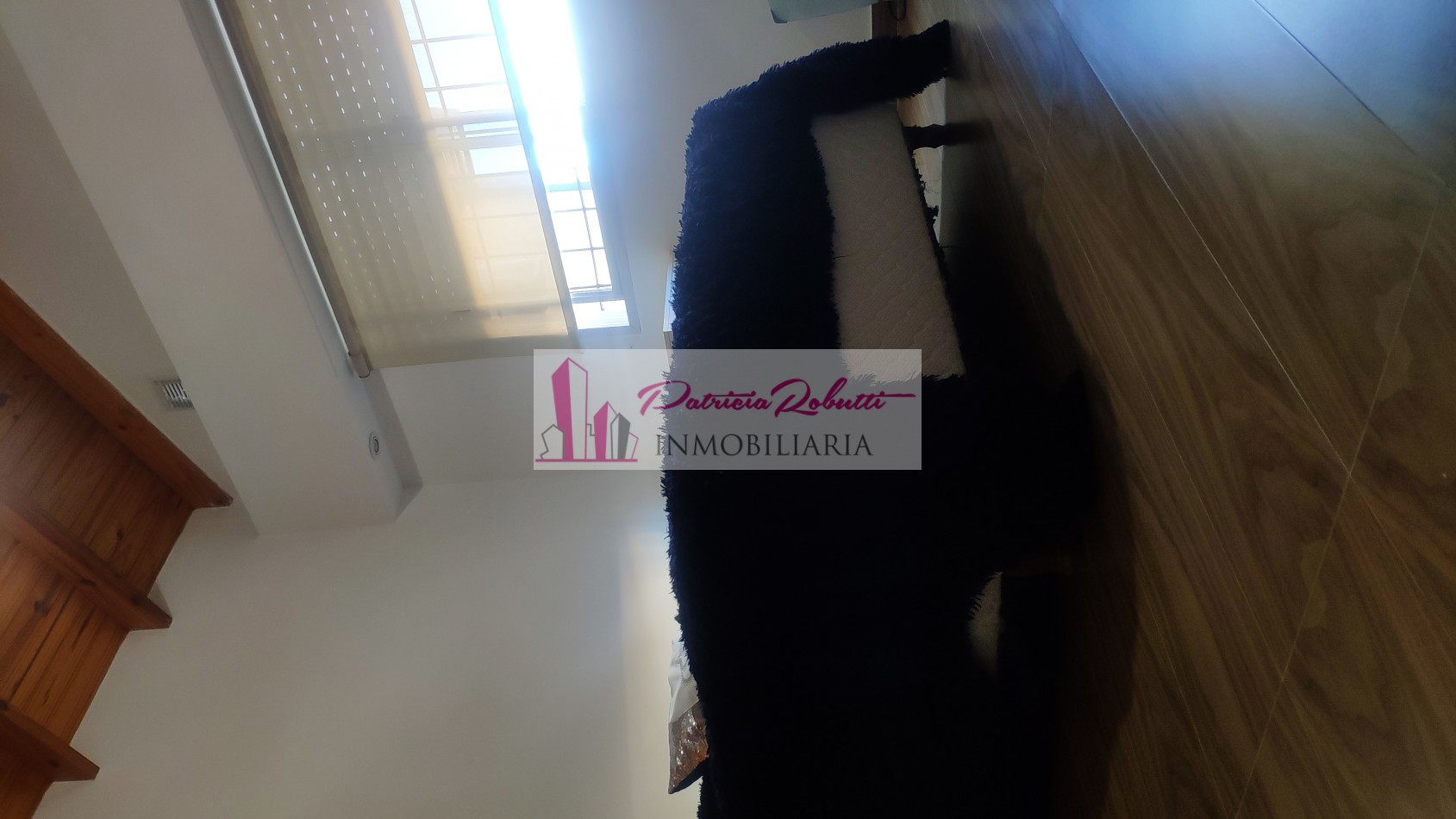 EN VENTA CASA 6 AMBIENTES EN LA TABLADA.