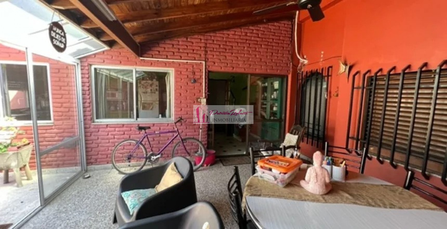 EN VENTA CASA 4 AMBIENTES EN VILLA LUGANO