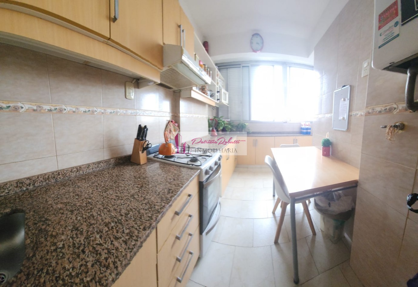 EN VENTA DEPARTAMENTO 4 AMBIENTES CON BALCON Y COCHERA- BARRIO GENERAL PAZ- VILLA CELINA